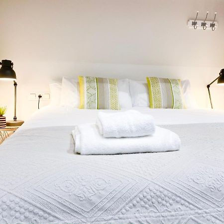 Stunning Boutique - Space Maison Apartments Севилья Экстерьер фото